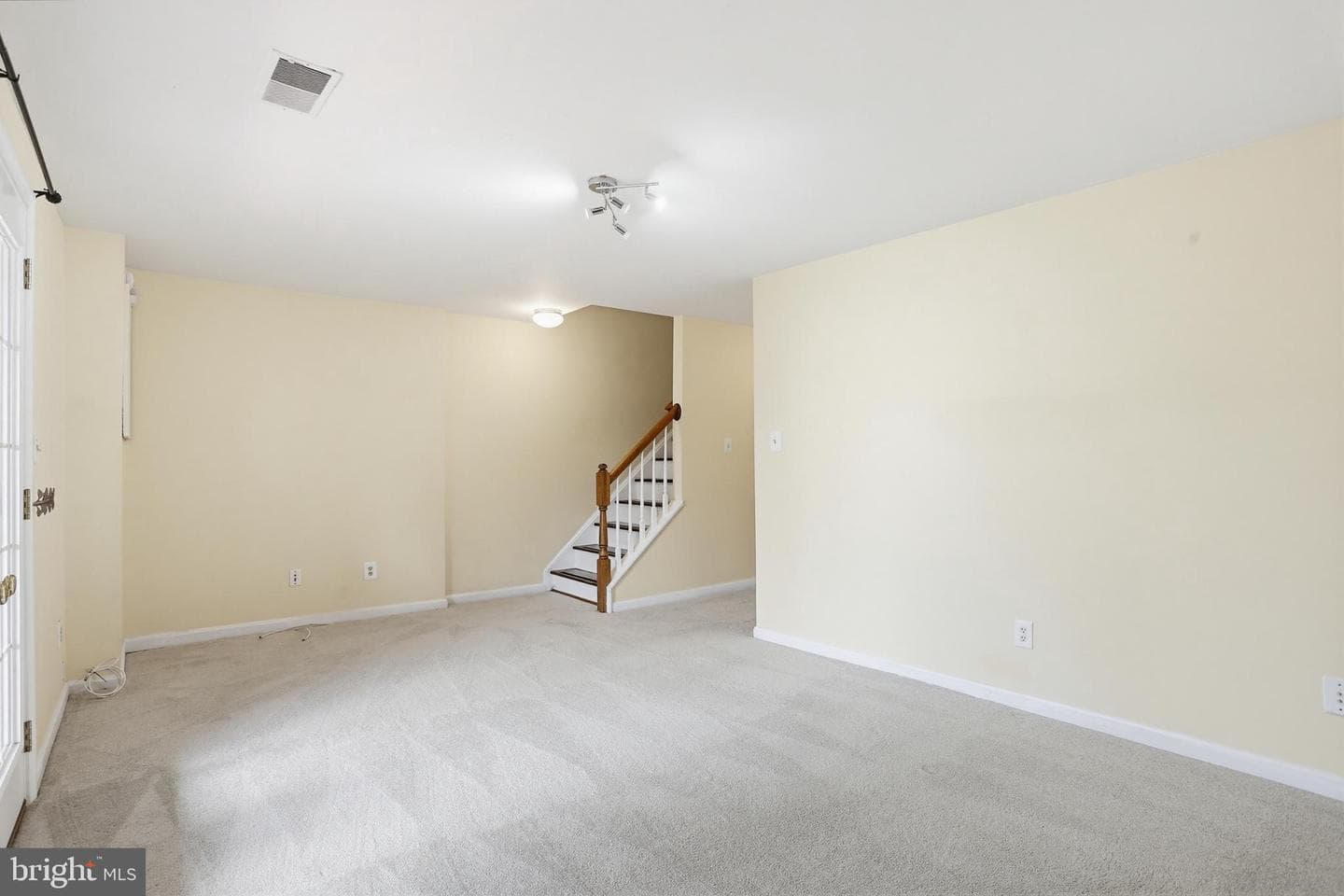 6891 Signature Circle photo 29