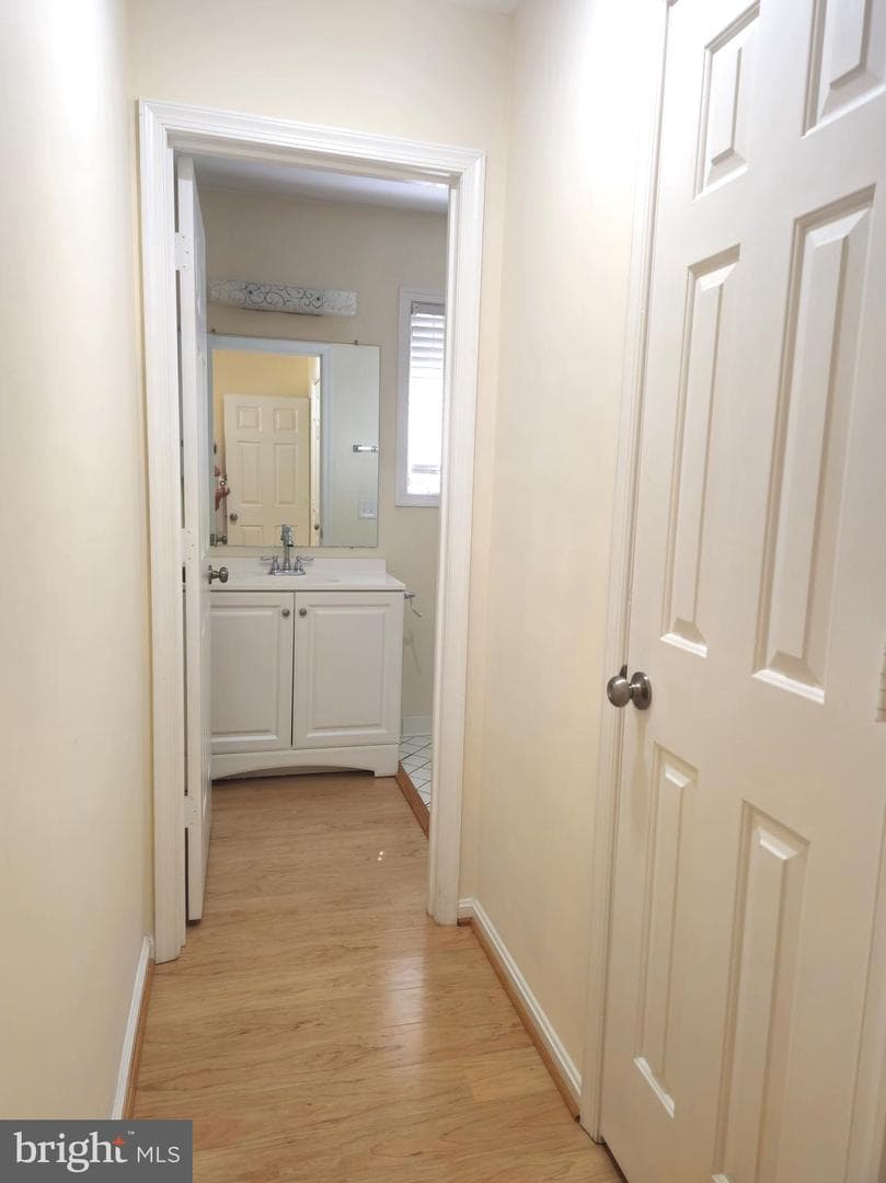 4507 Highland Green Court photo 14
