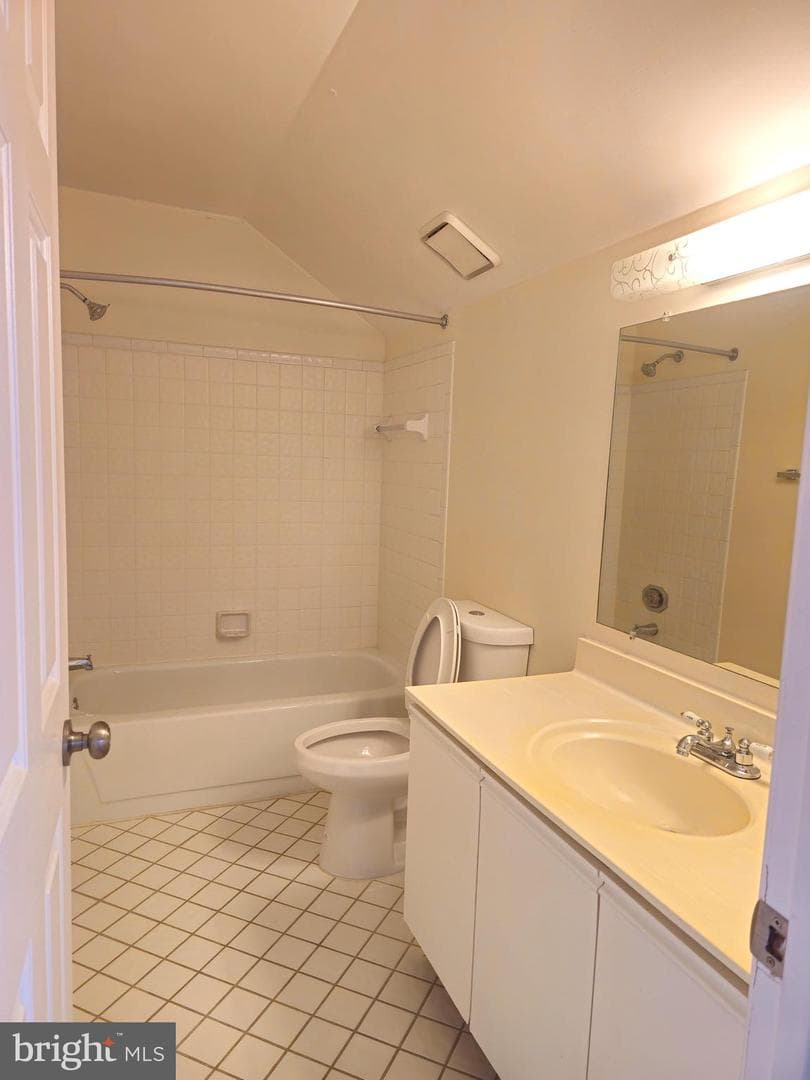 4507 Highland Green Court photo 20