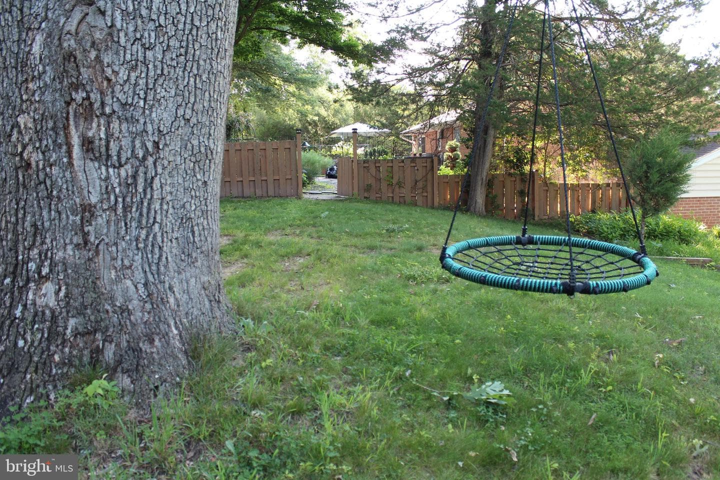 10500 Linfield Street photo 51