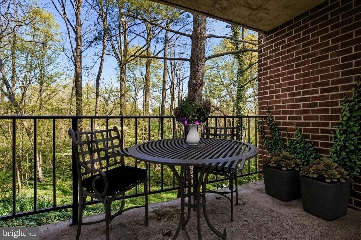 1552 Northgate Square #12b photo 14