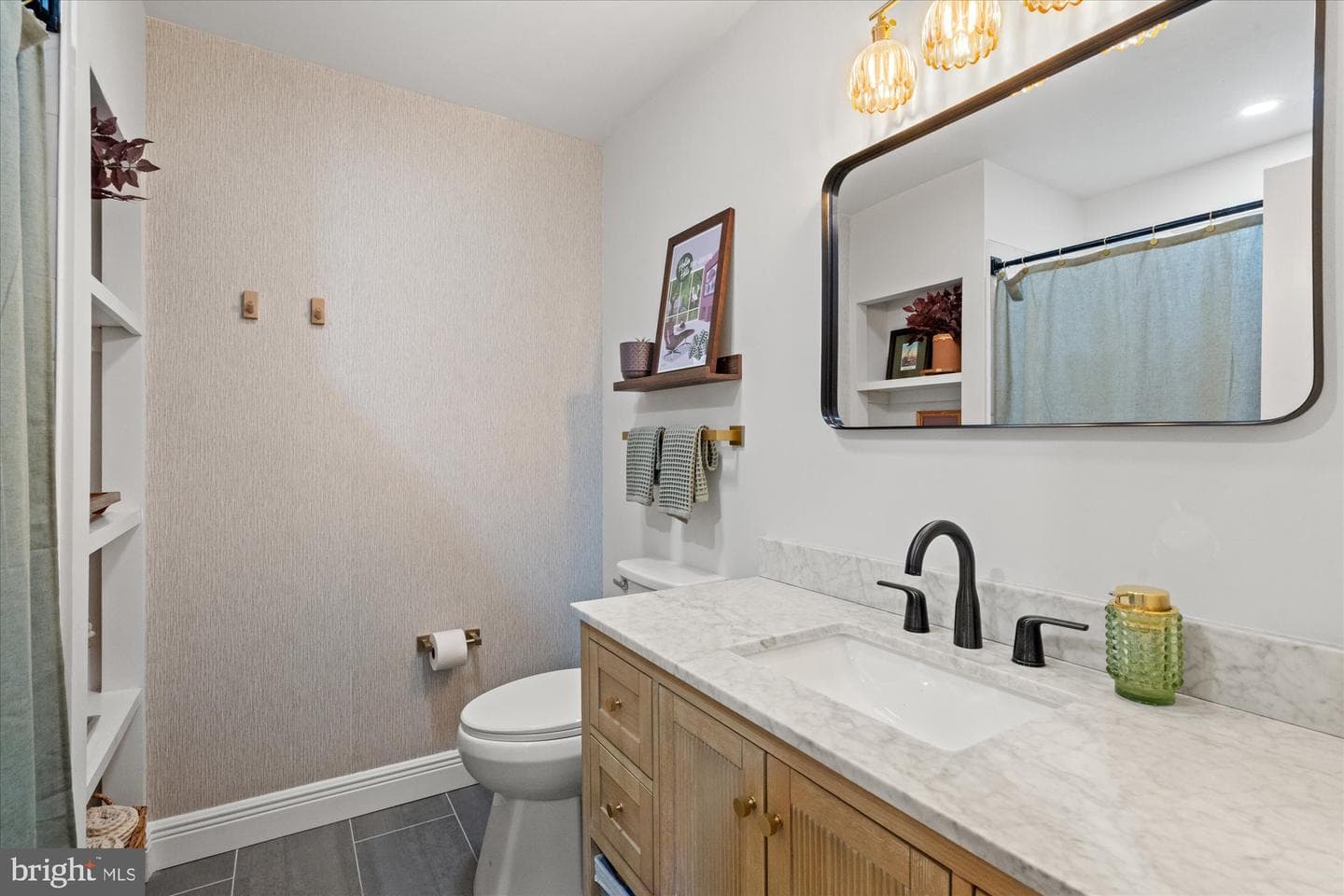 2402 Popkins Lane photo 27