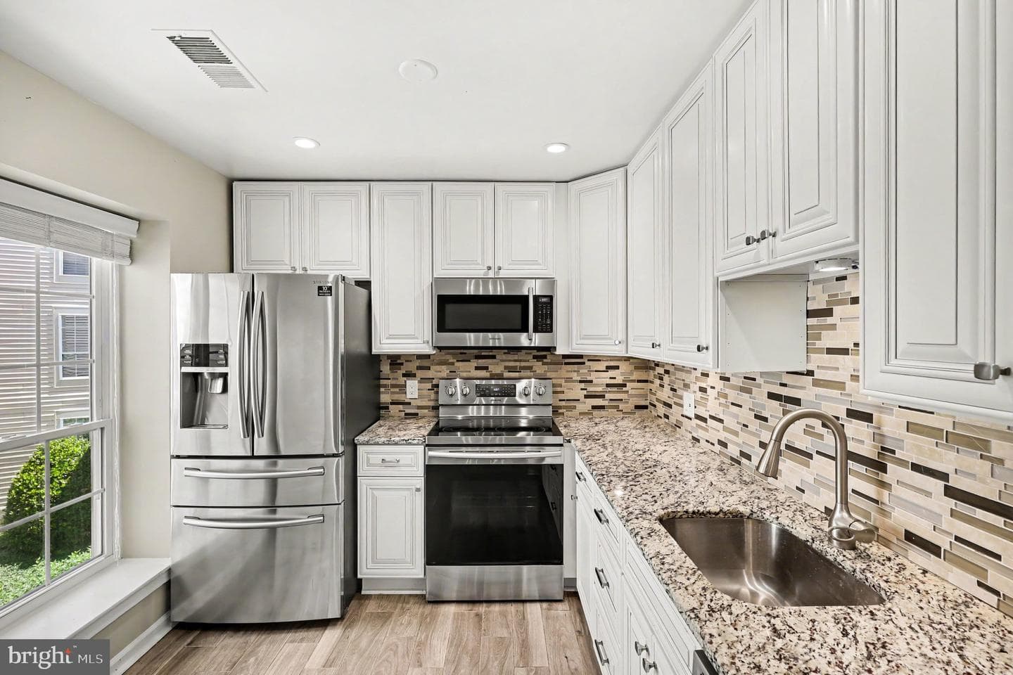 4555 Interlachen Court #g photo 10