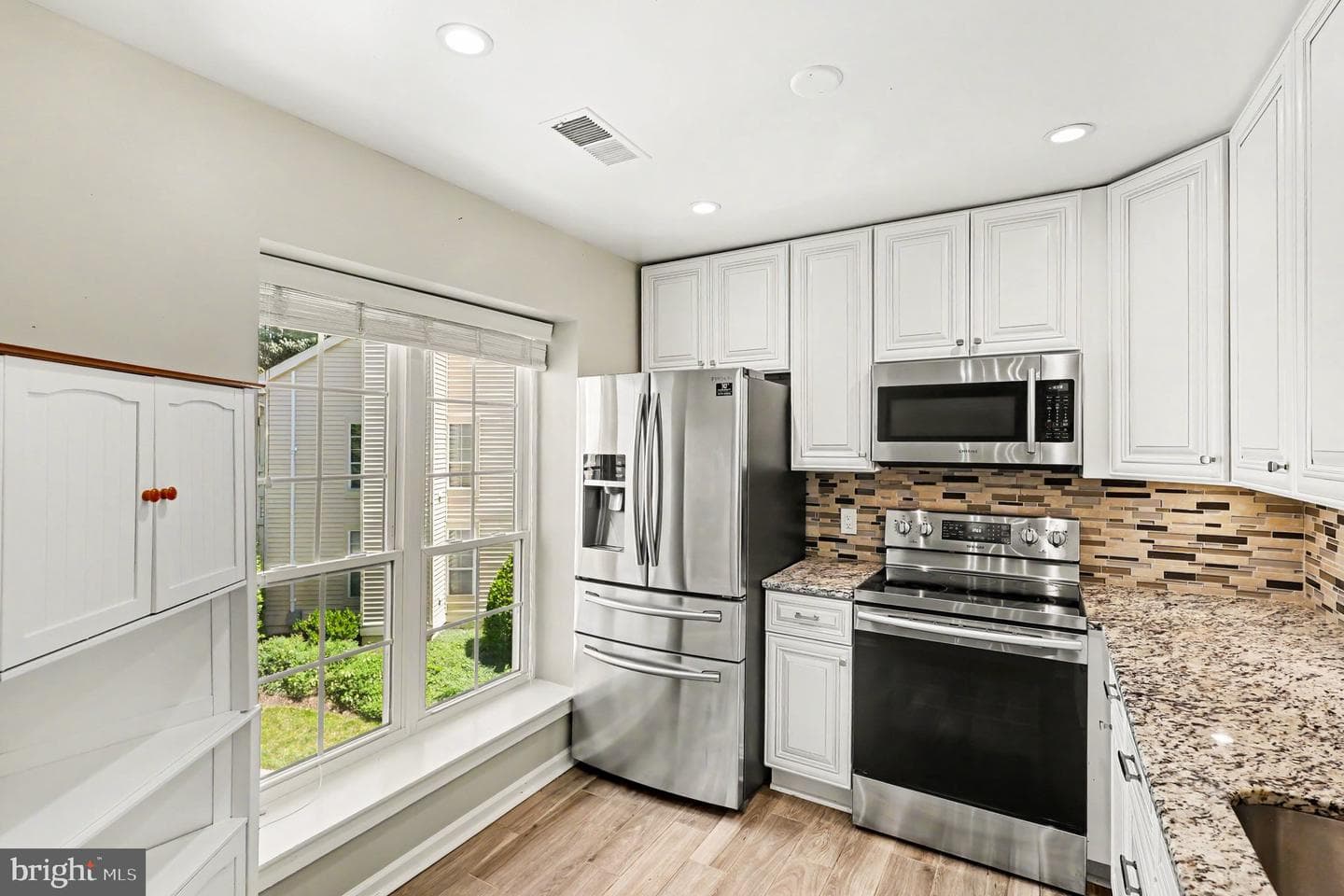4555 Interlachen Court #g photo 11