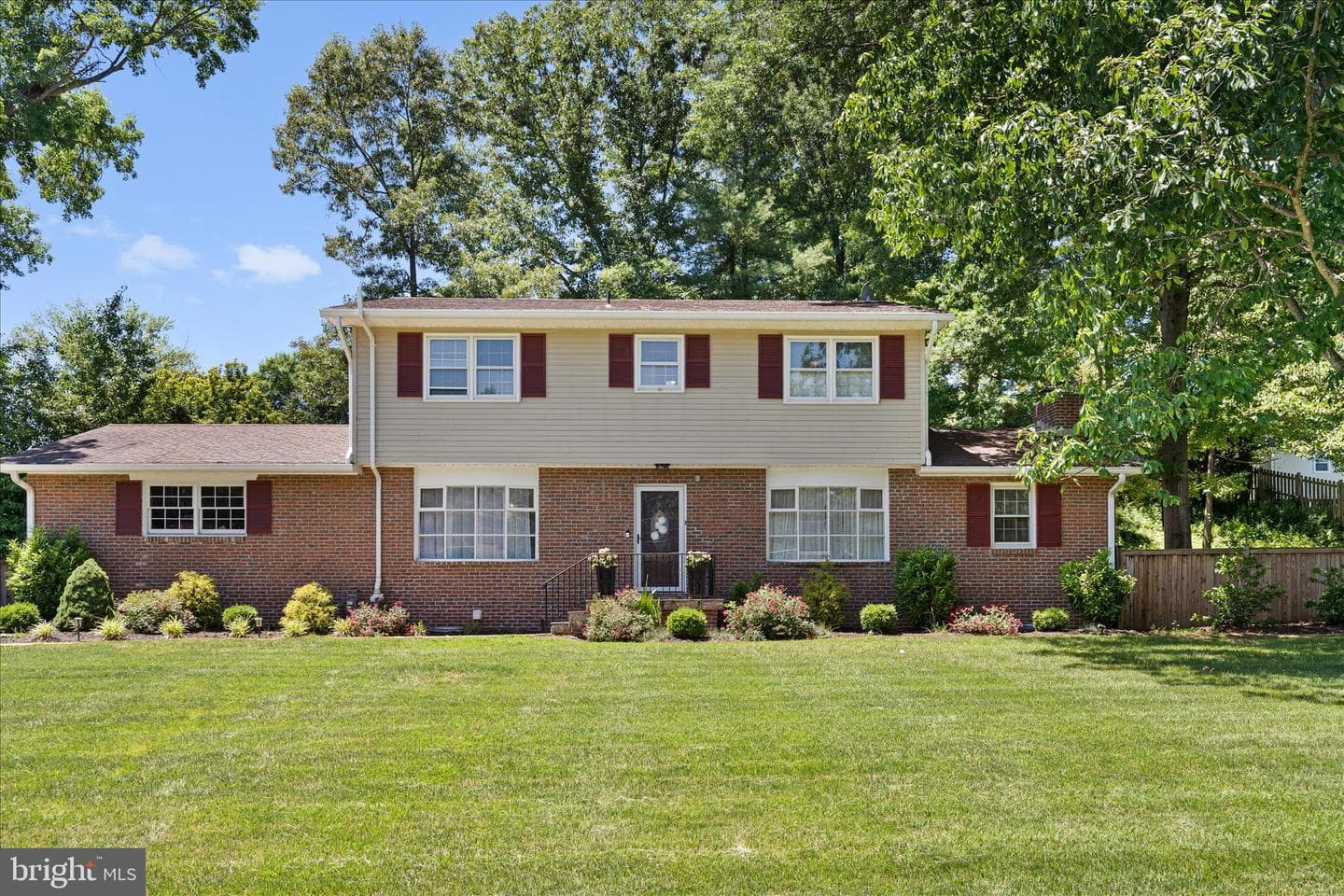 10538 Greene Dr photo 1
