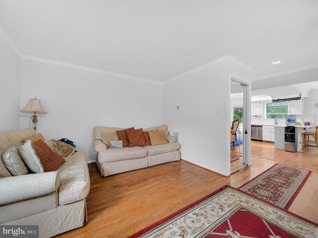 5700 Mason Bluff Drive photo 4