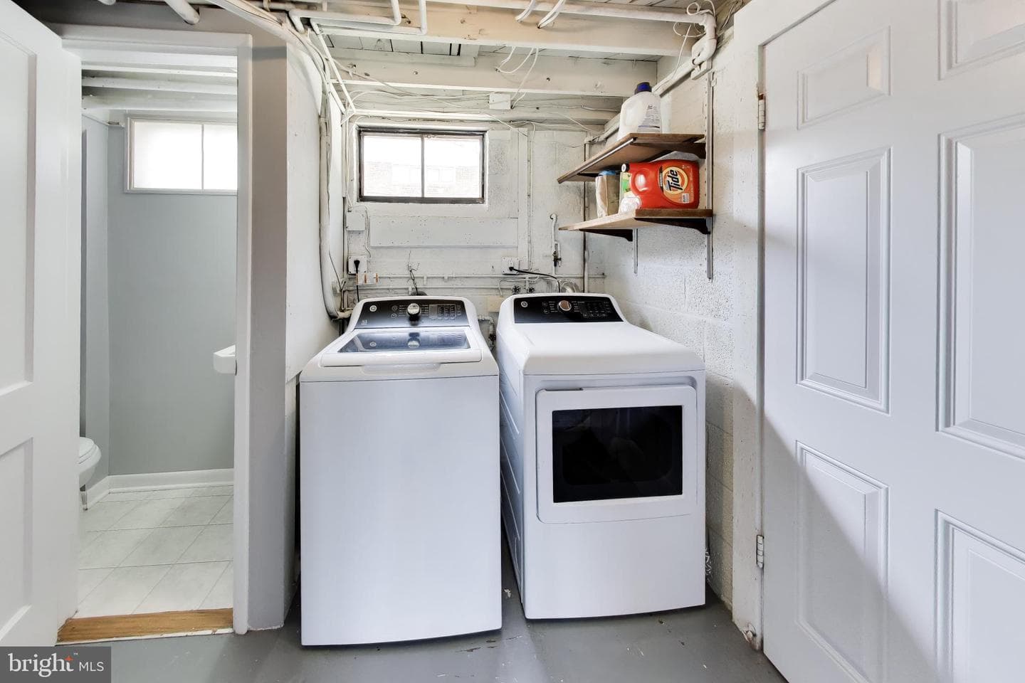 5816 Amelia Street photo 17