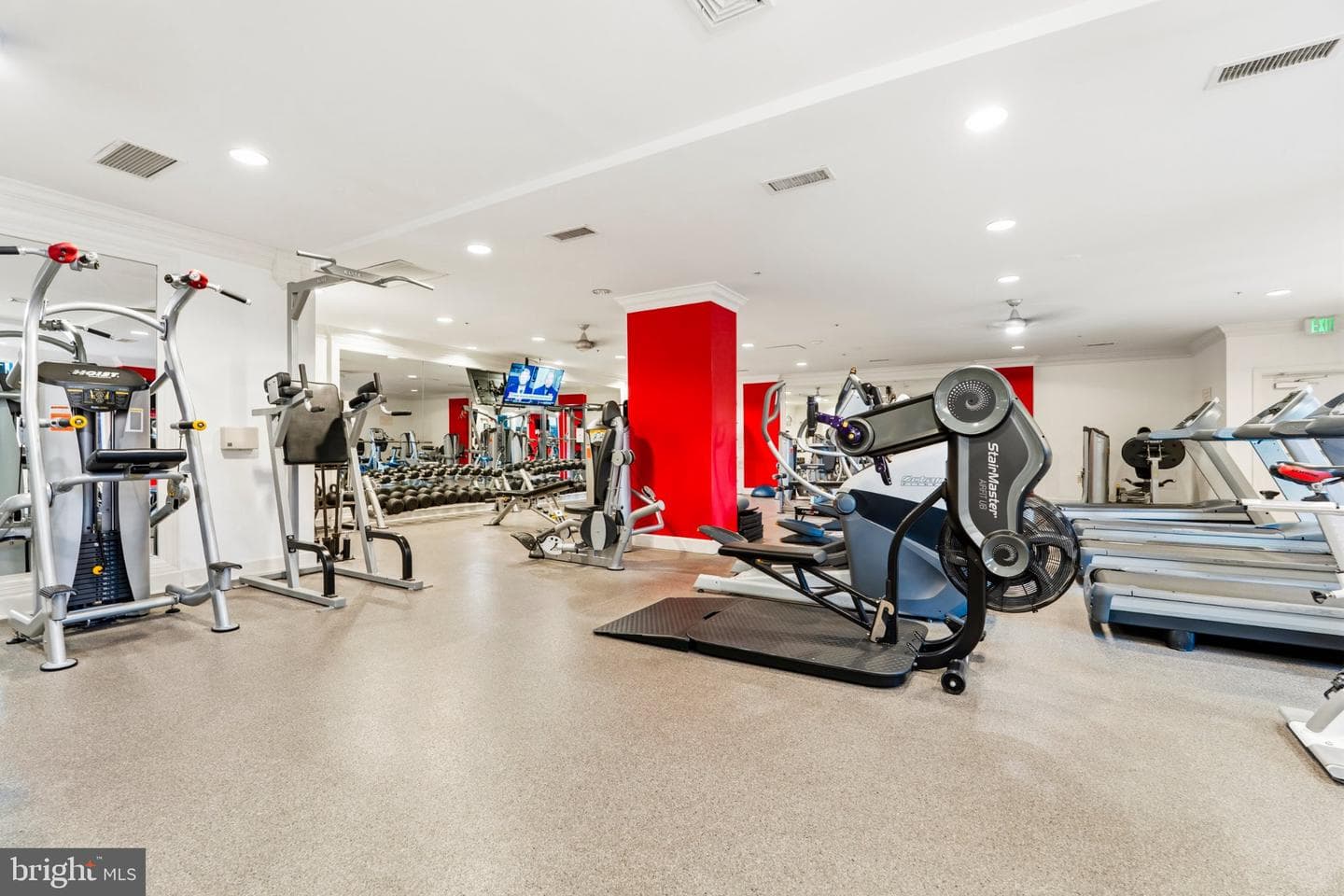 2665 Prosperity Avenue #105 photo 23