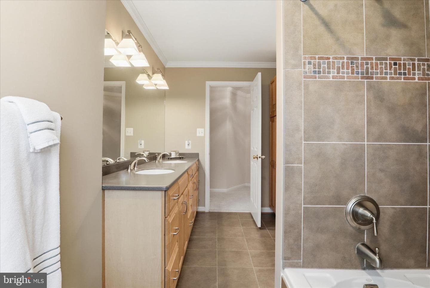 9833 Squaw Valley Drive photo 31