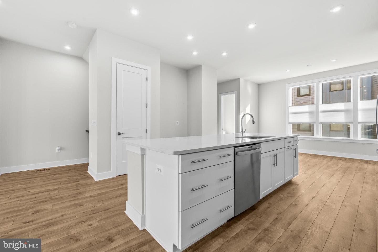 2433 Liberty Loop photo 10
