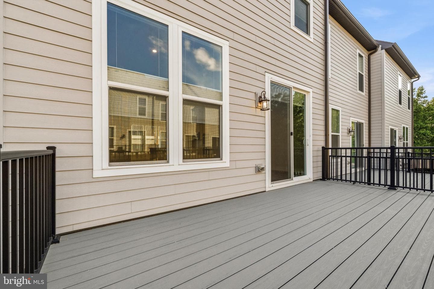 2433 Liberty Loop photo 17