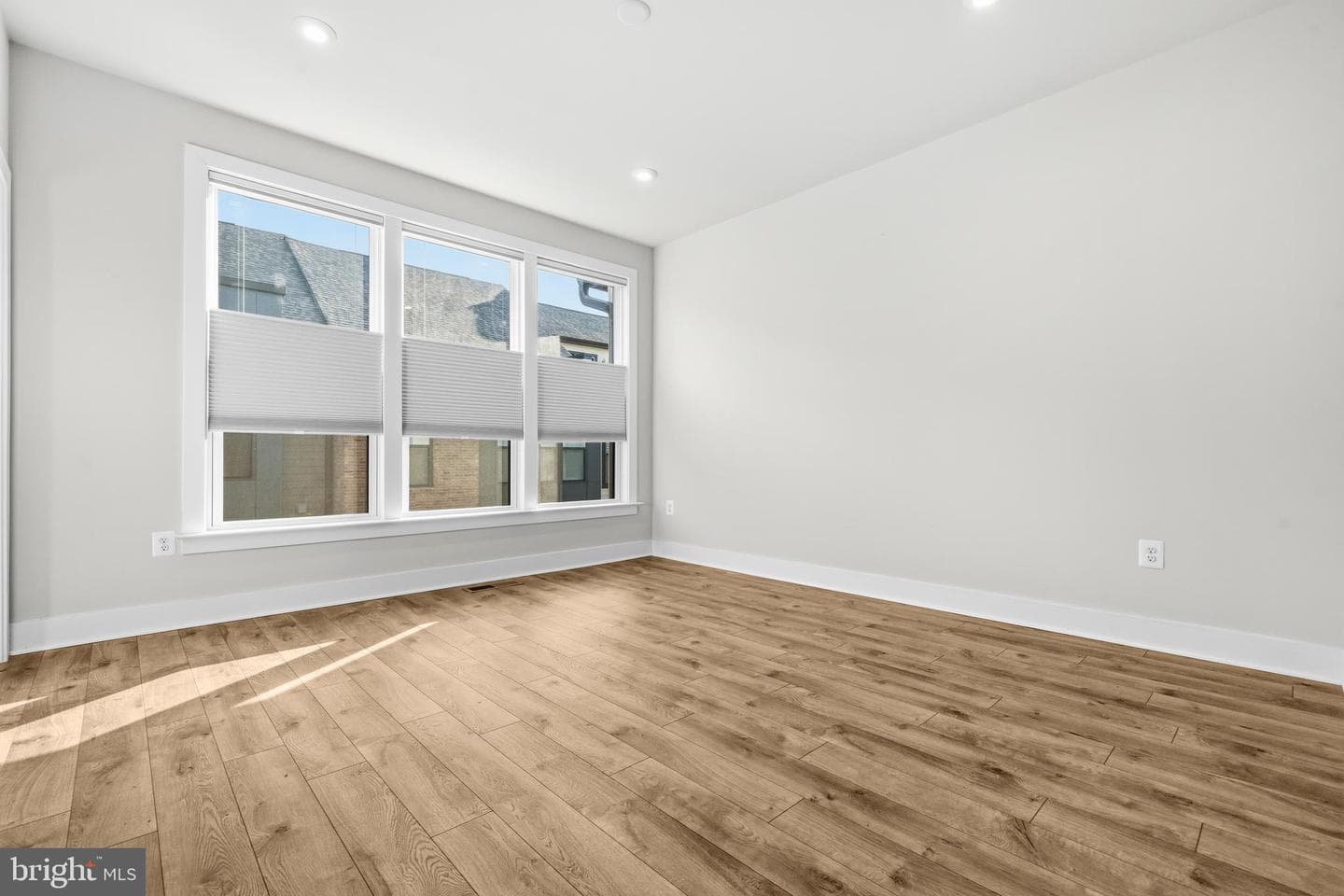 2433 Liberty Loop photo 20