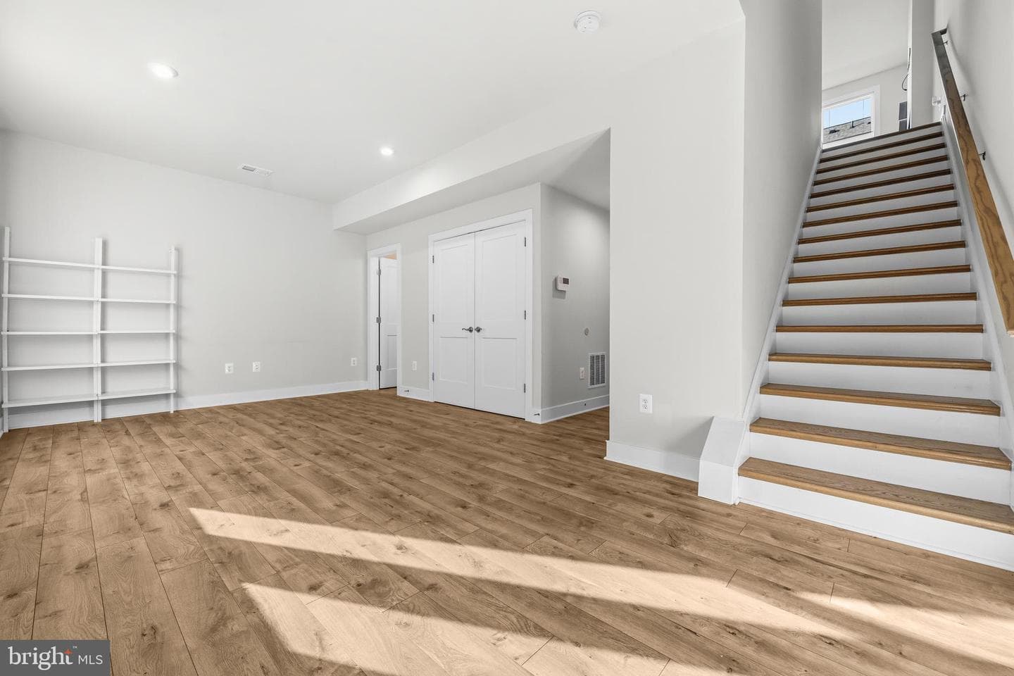 2433 Liberty Loop photo 31