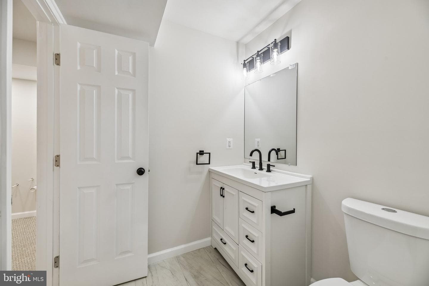 2820 Franklin Street photo 56