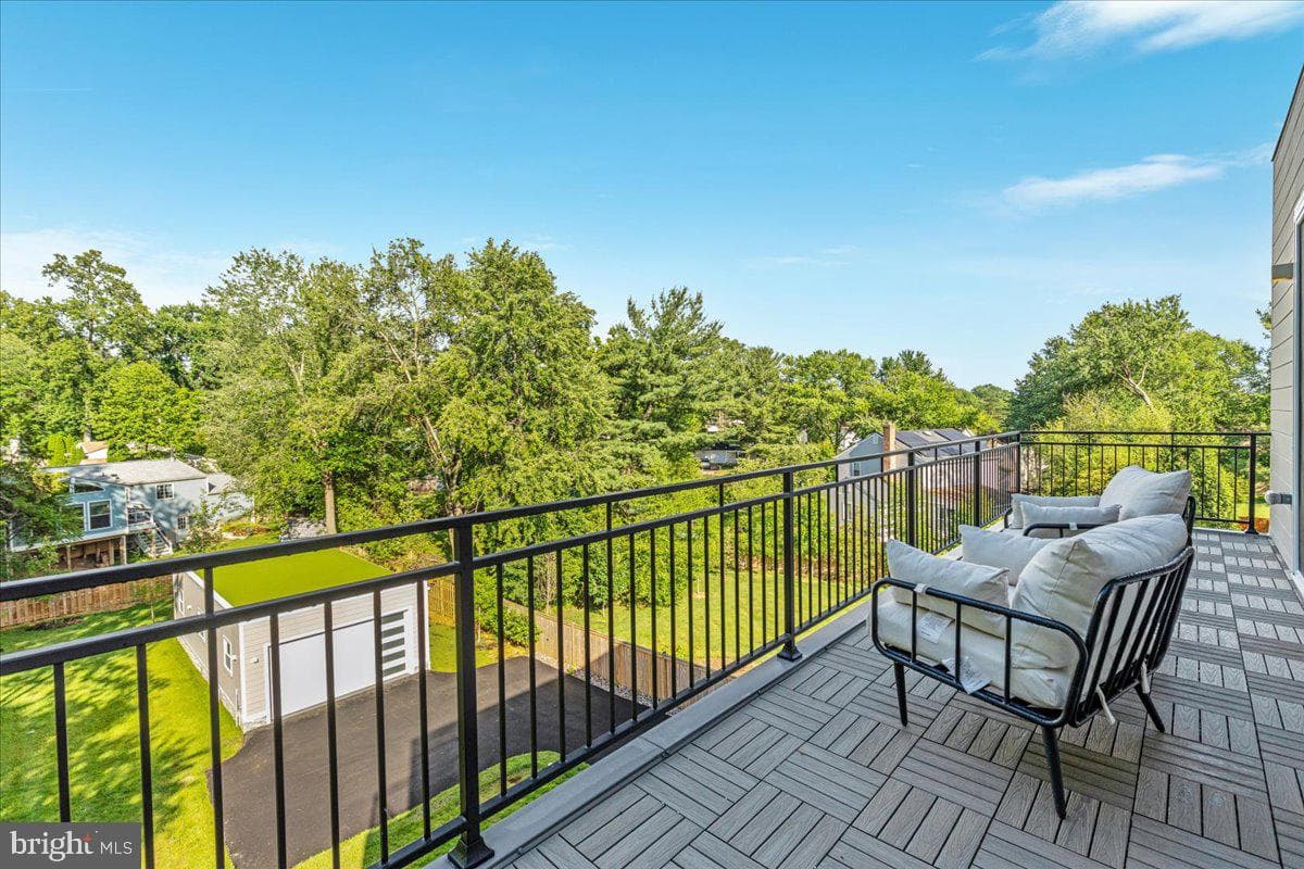 2841 Edgelea Road photo 42