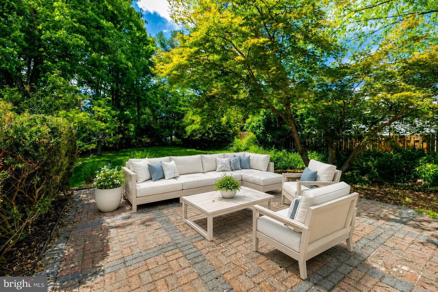 822 Walker Road photo 17