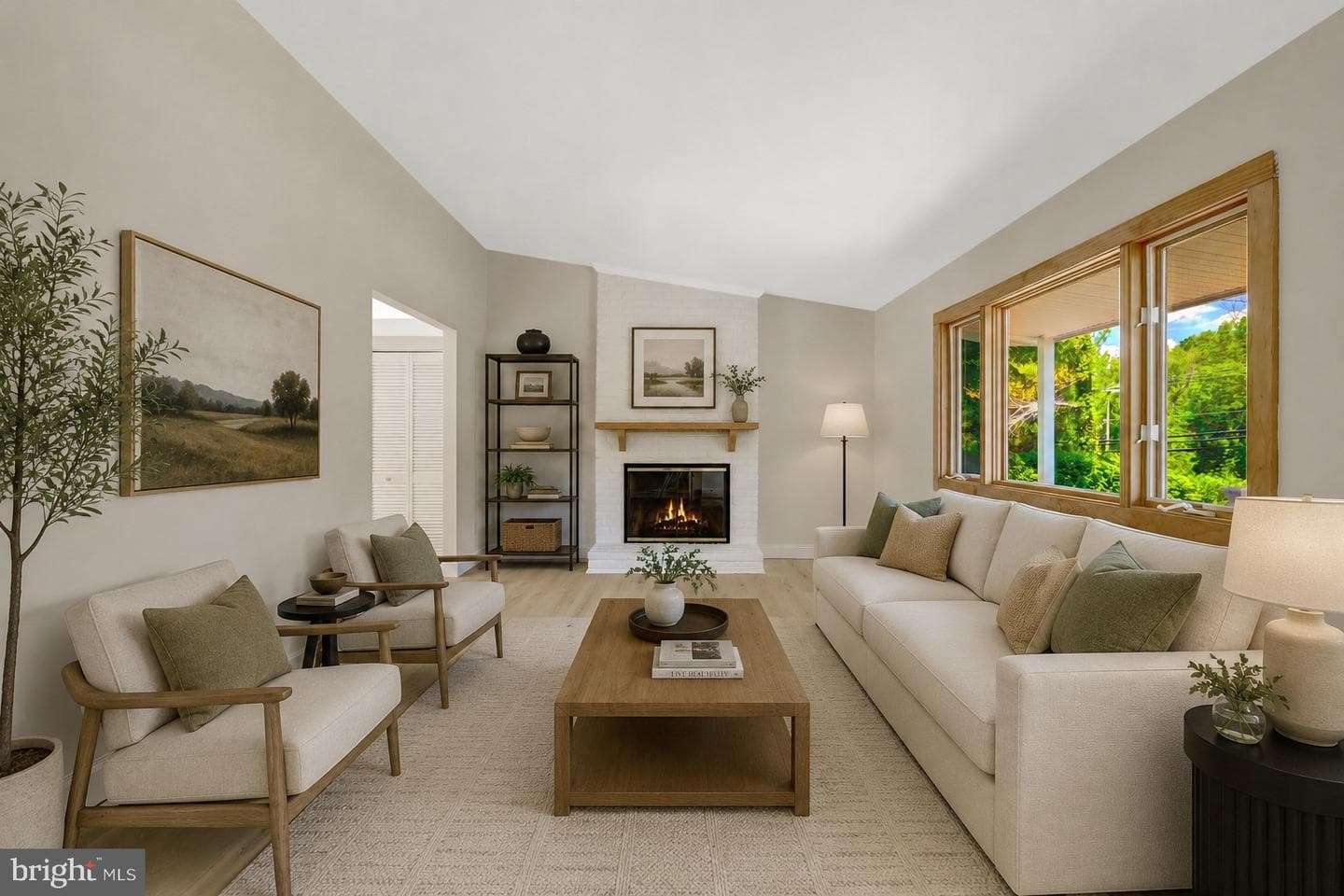 822 Walker Road photo 3