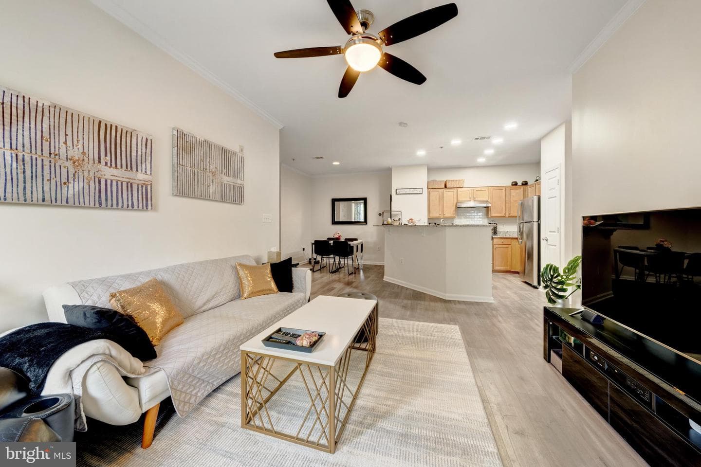 5106 Travis Edward Way #l photo 7