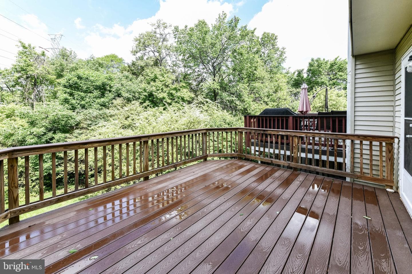 1207 Bond Street photo 24