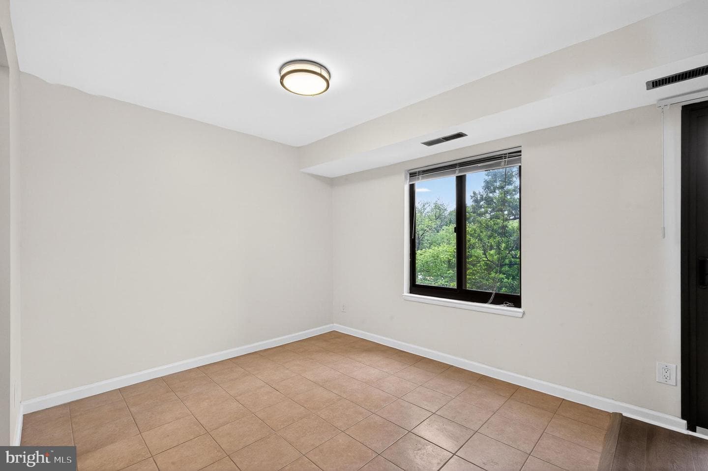 3101 S Manchester Street #308 photo 12