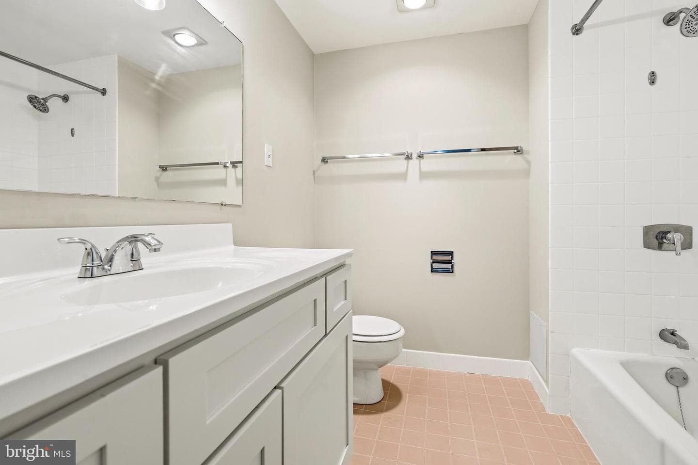 3701 S George Mason Drive #916n photo 16