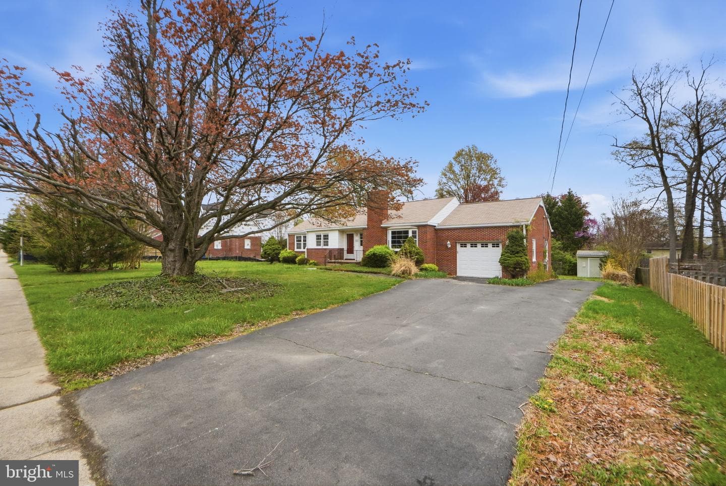 826 Van Buren Street photo 37