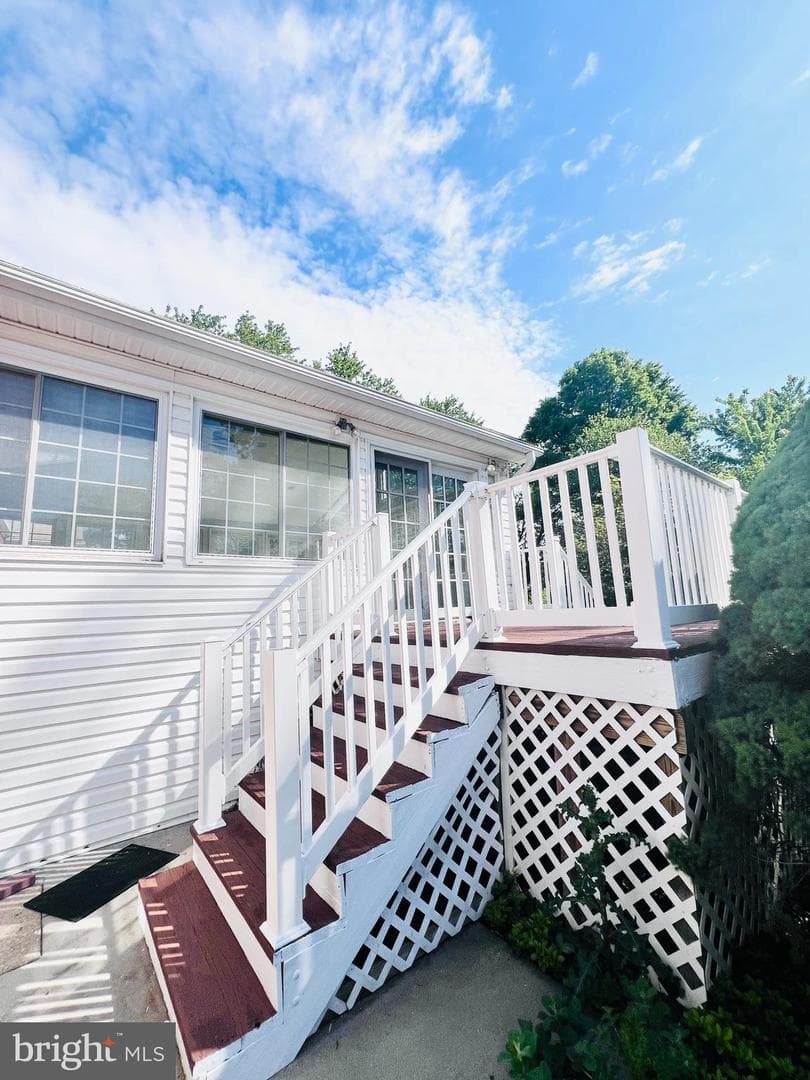 826 Van Buren Street photo 40