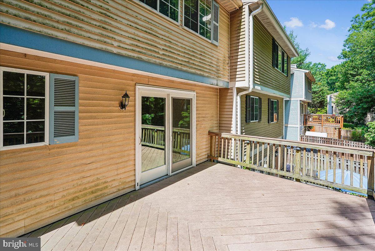2331 Middle Creek Lane photo 4