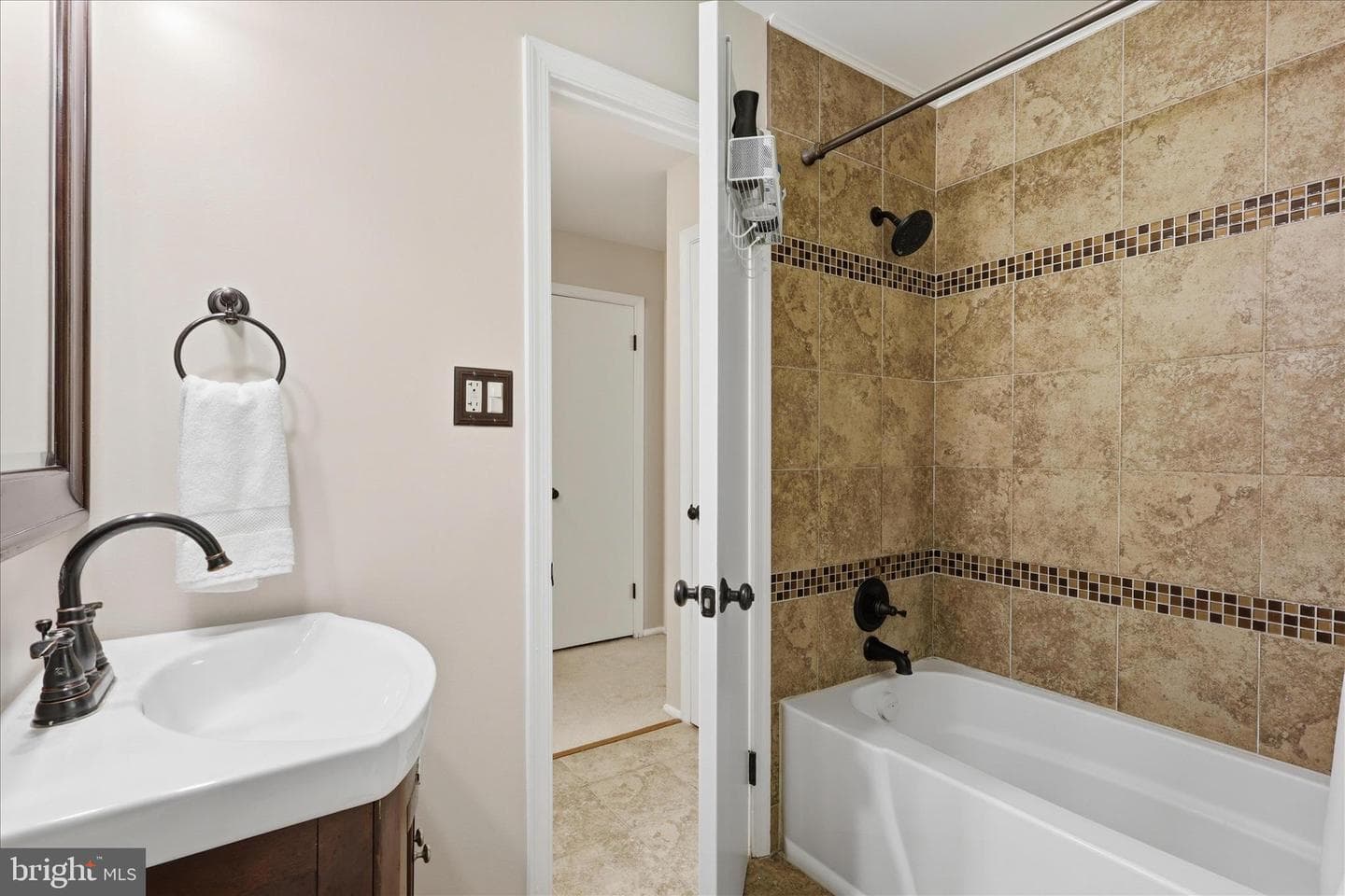 12014 Trossack Road photo 21