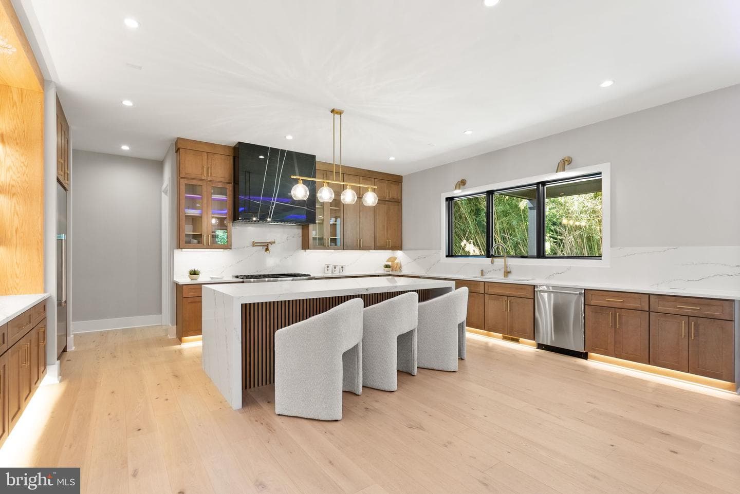 6329 Halsey Road photo 18