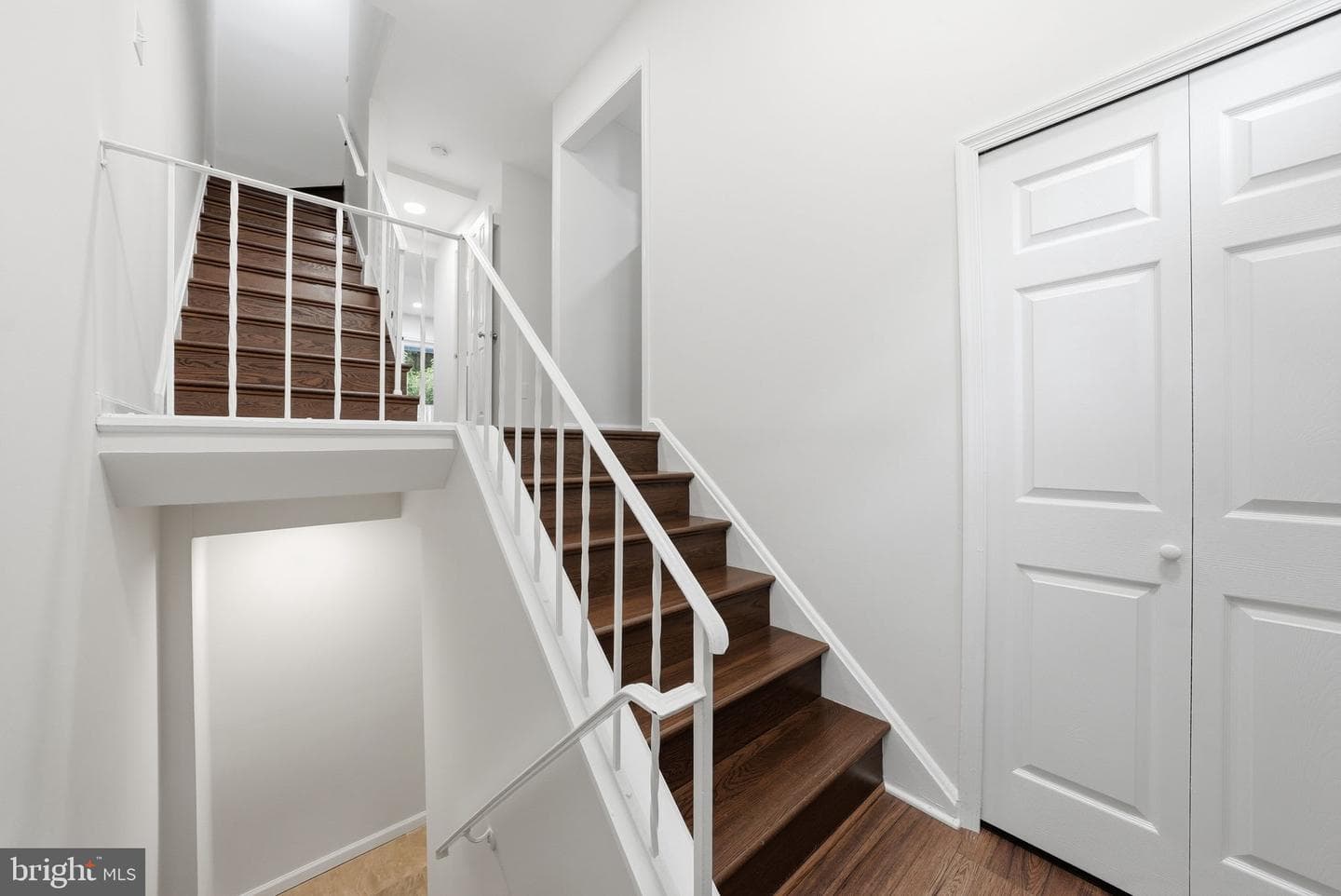 5862 Kara Place photo 3
