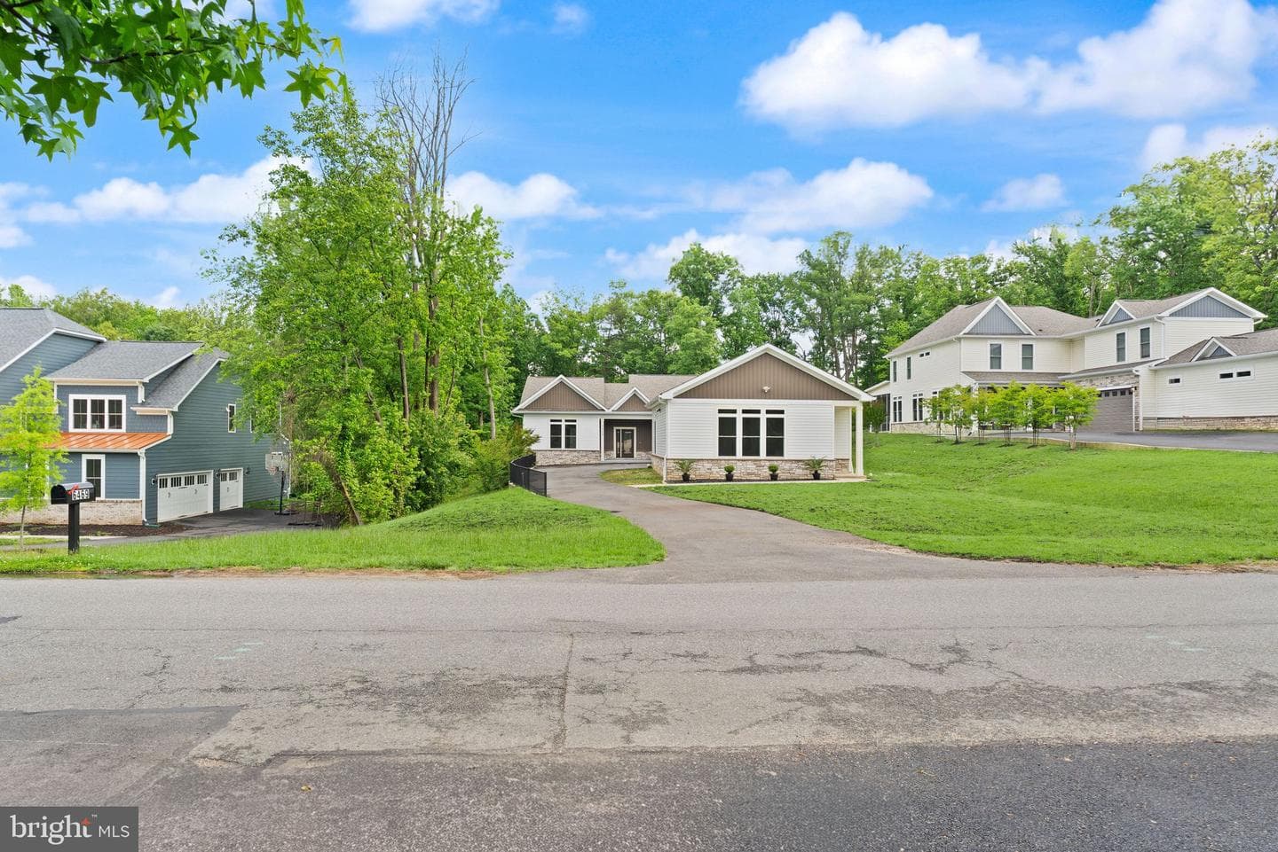 6468 Windham Avenue photo 4
