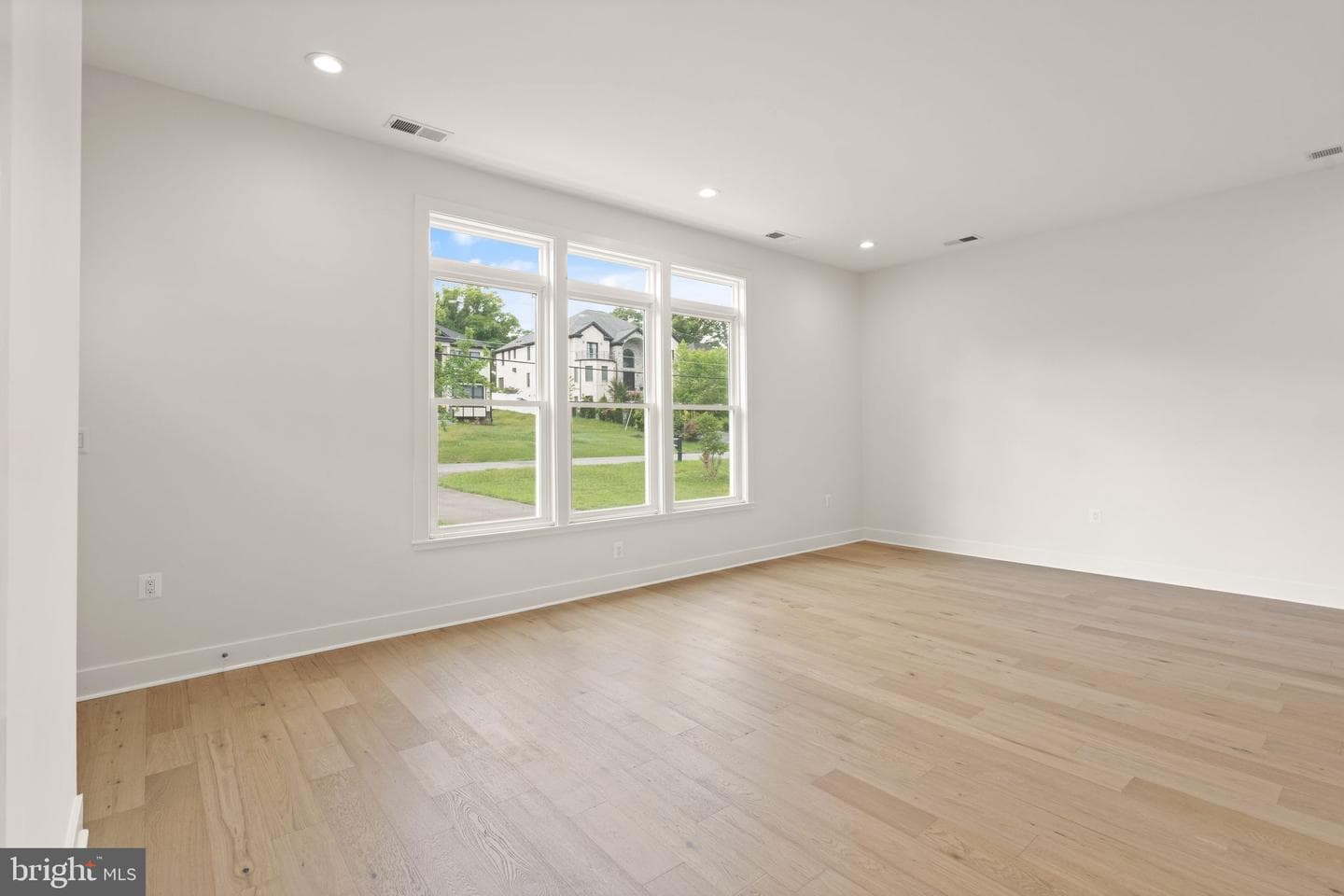 6468 Windham Avenue photo 84