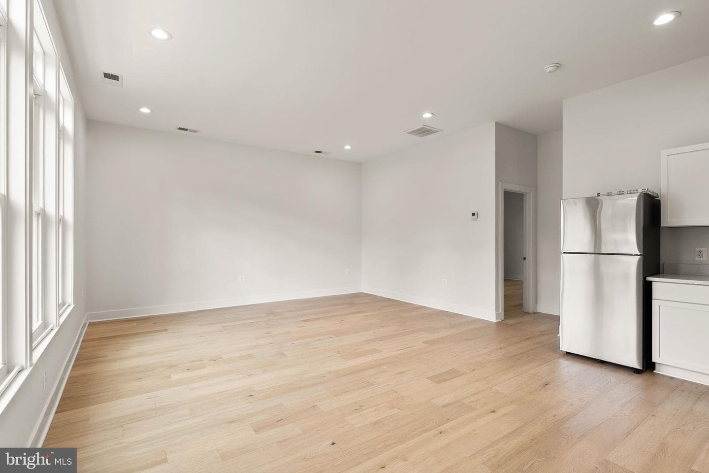 6468 Windham Avenue photo 85