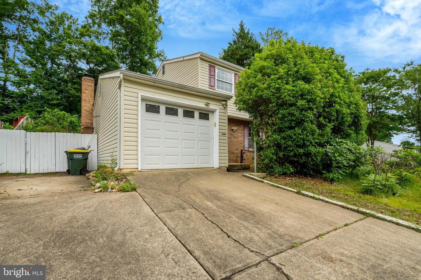 5759 Heming Avenue photo 2