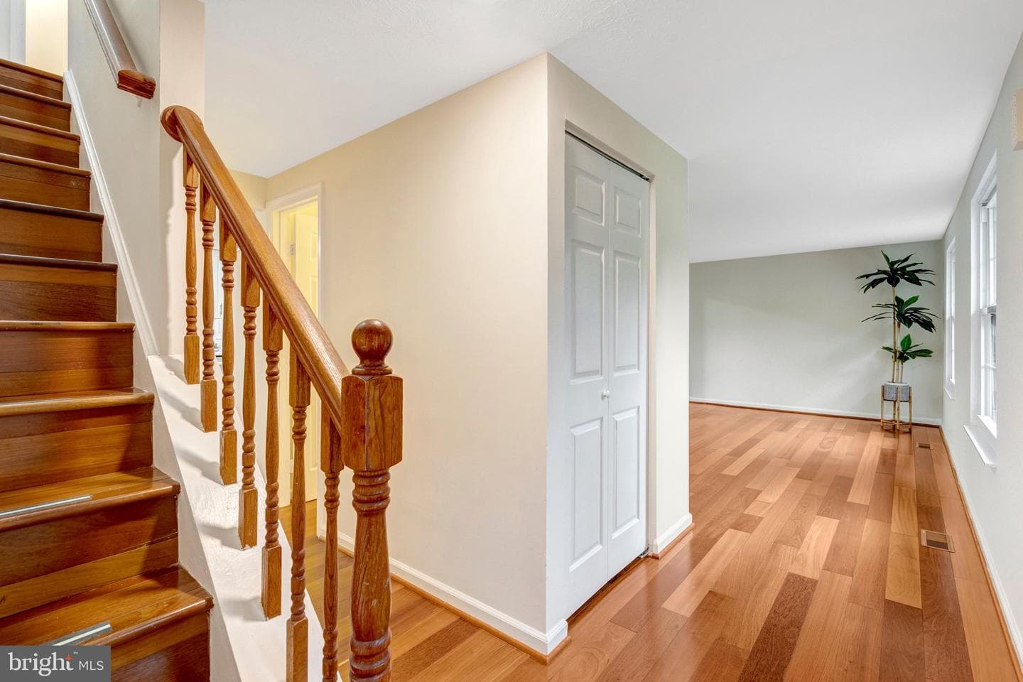 5759 Heming Avenue photo 5
