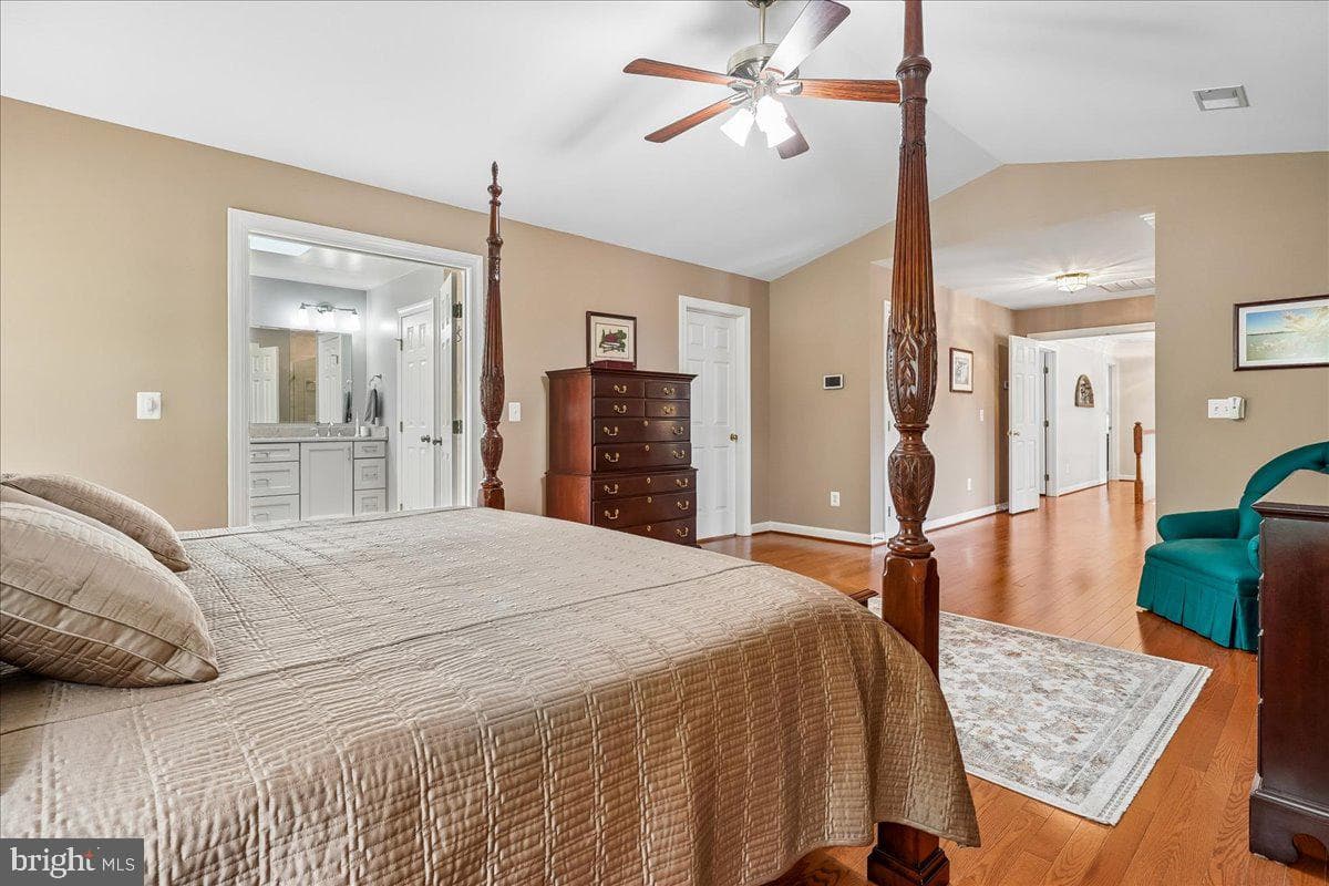 7826 Preakness Lane photo 32