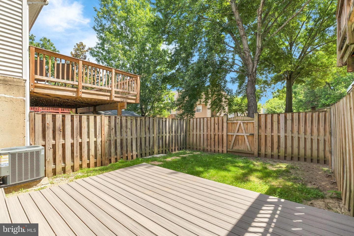 6806 Heatherway Court photo 4