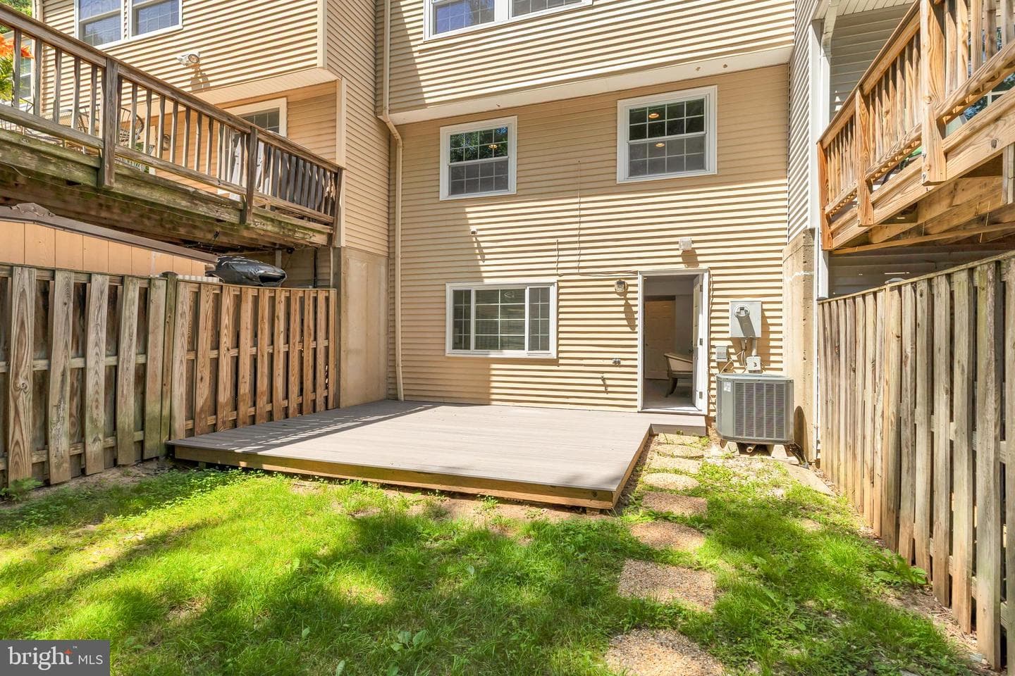 6806 Heatherway Court photo 44