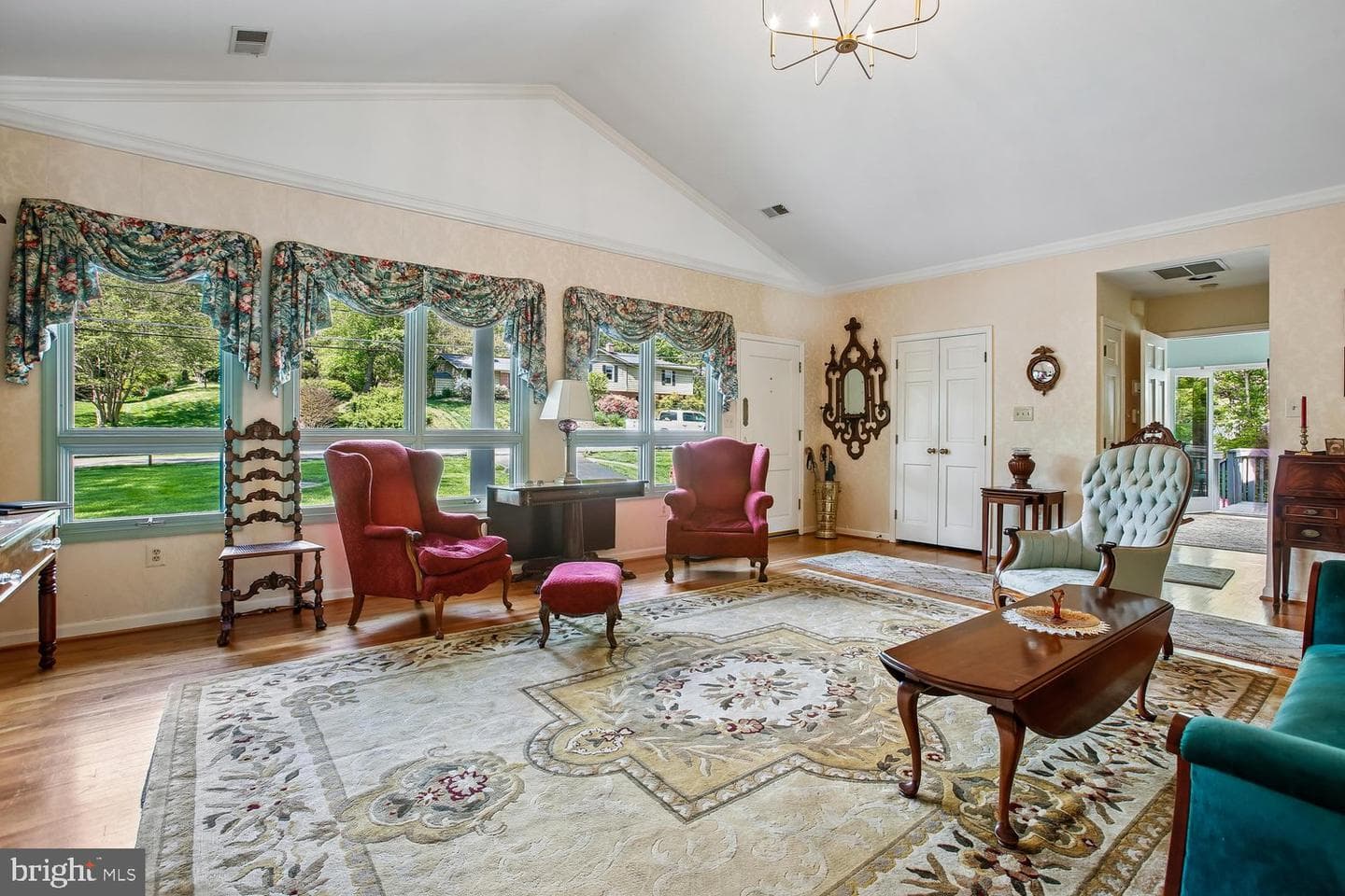 3513 Beverly Drive photo 7