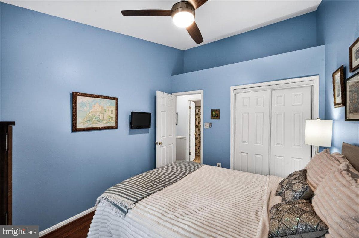 4239 Sleepy Lake Drive photo 21