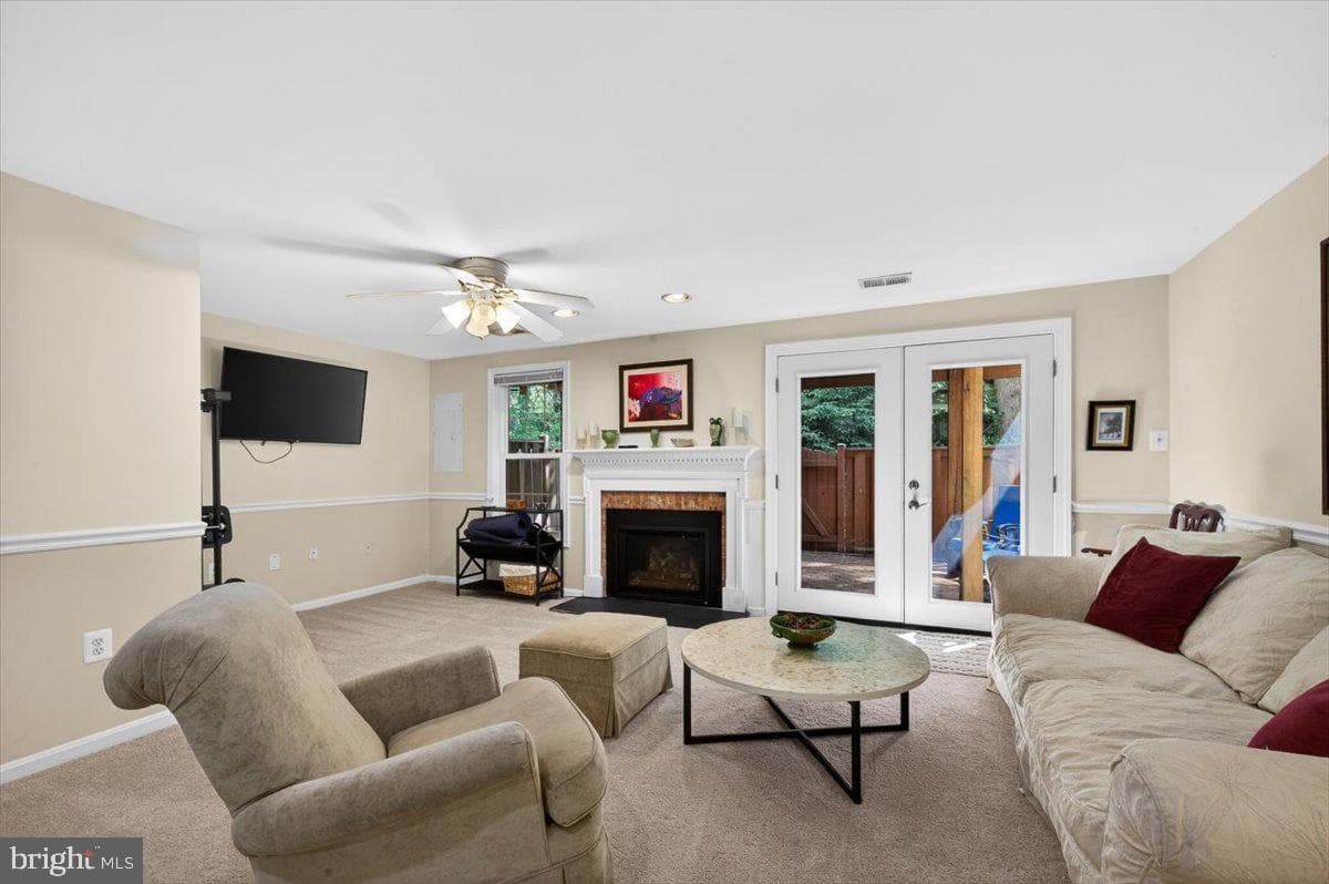 4239 Sleepy Lake Drive photo 25