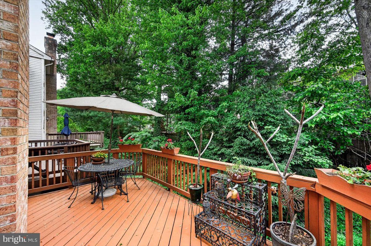 4239 Sleepy Lake Drive photo 33