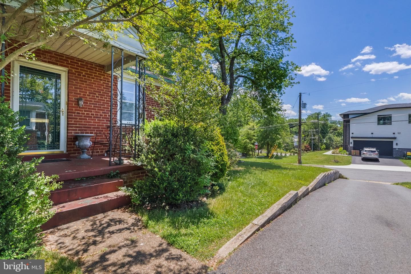 6510 Ivy Hill Drive photo 2