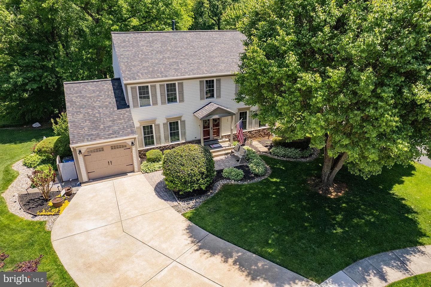 9200 Wyeth Lane photo 3