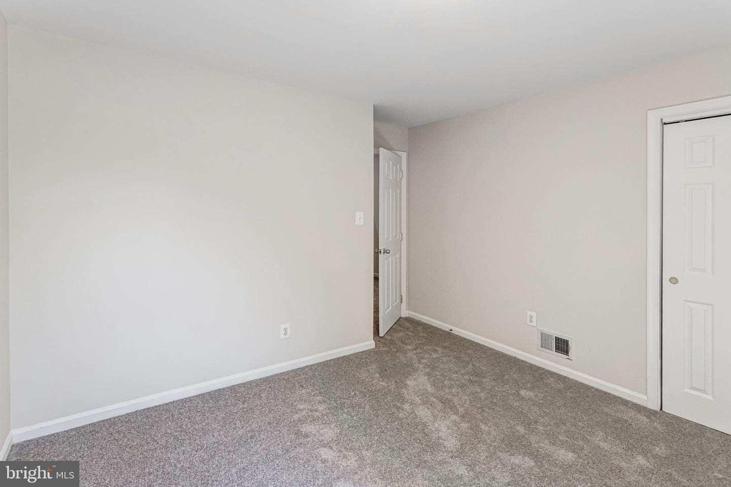 6489 Mccoy Road photo 26