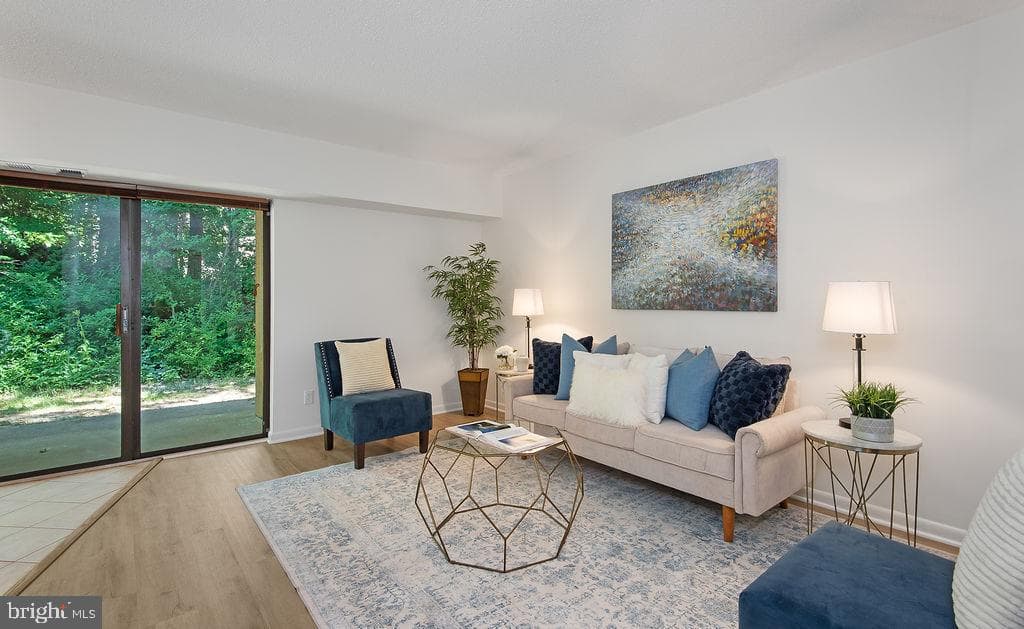 11600 Stoneview Square #60/2b, Reston