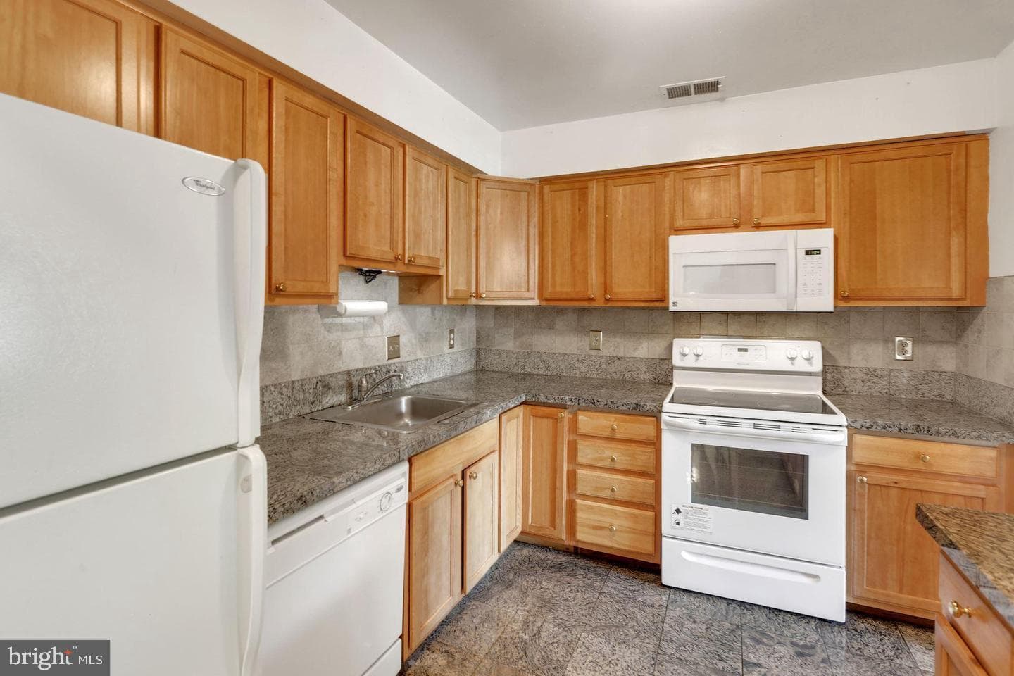 6060 Hollow Knoll Court photo 23