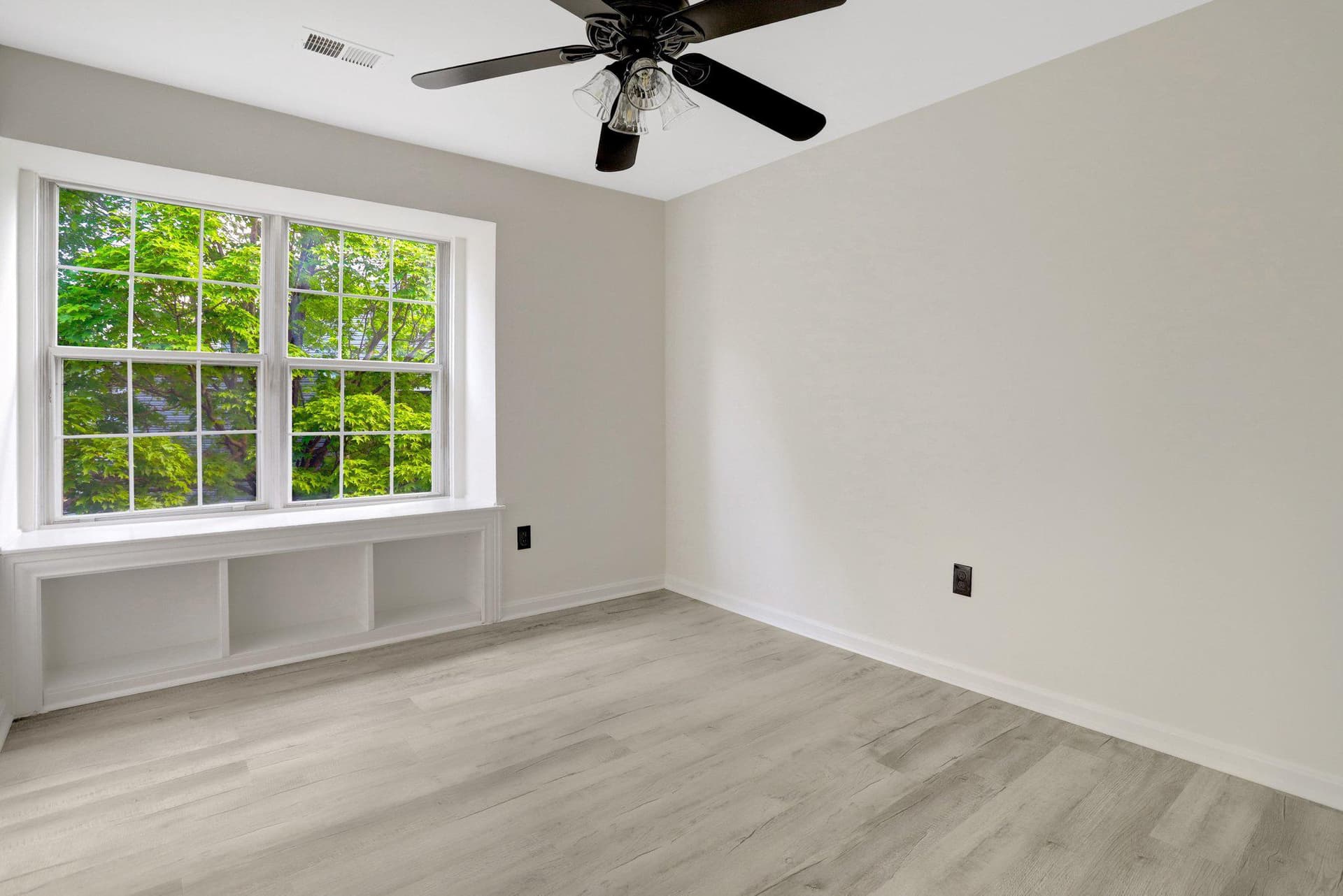 8627 Beekman Pl # 27C photo 13