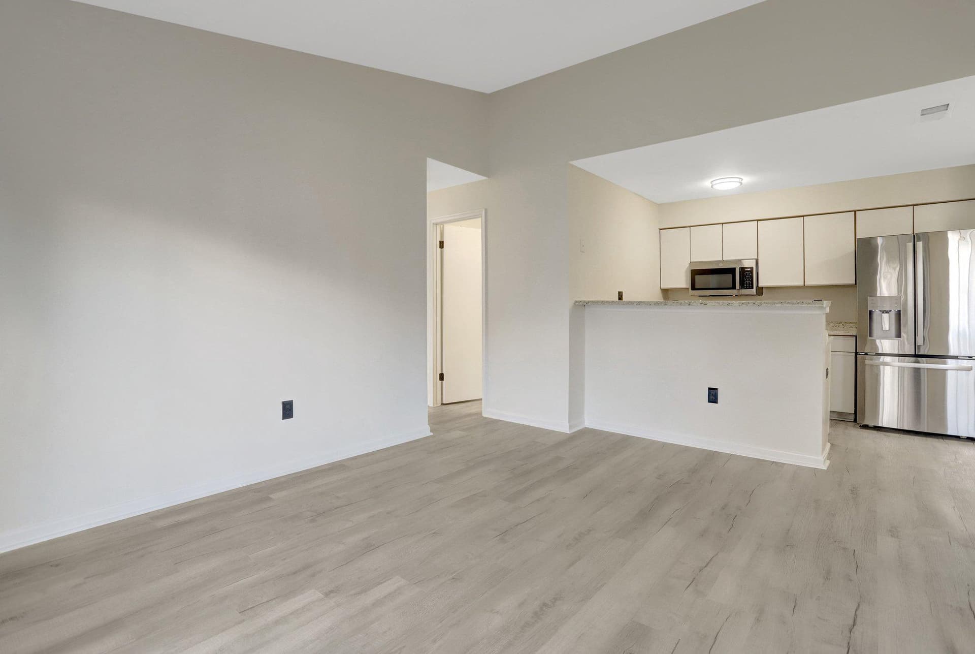 8627 Beekman Pl # 27C photo 8